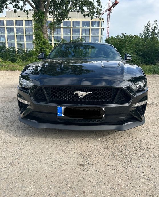 Predám Ford Mustang