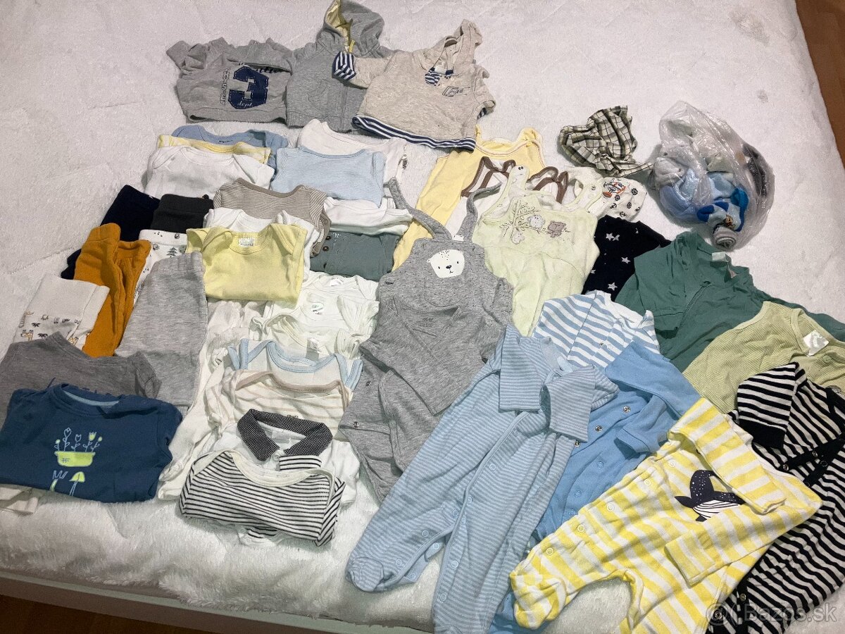 balík oblečenia pre bábätko - chlapčenské