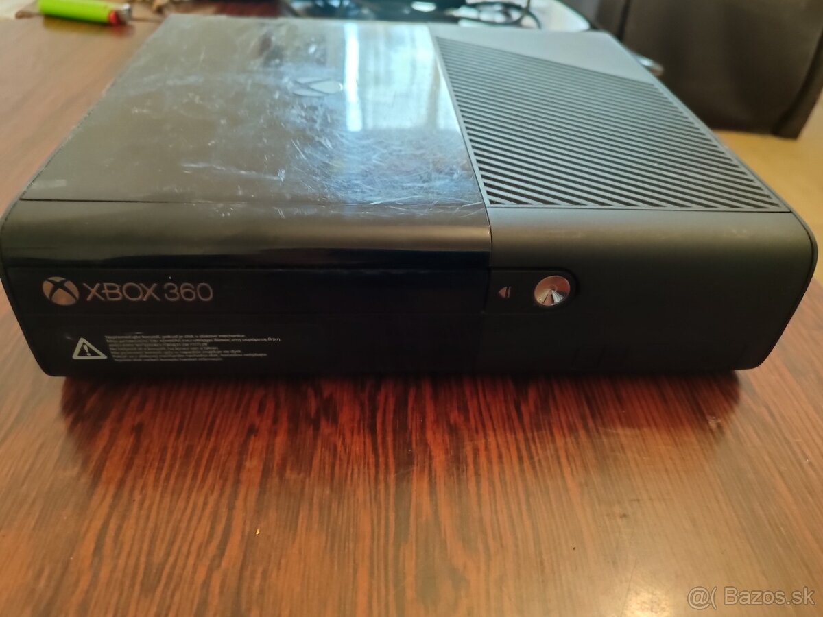 Xbox 360e premium 500gb