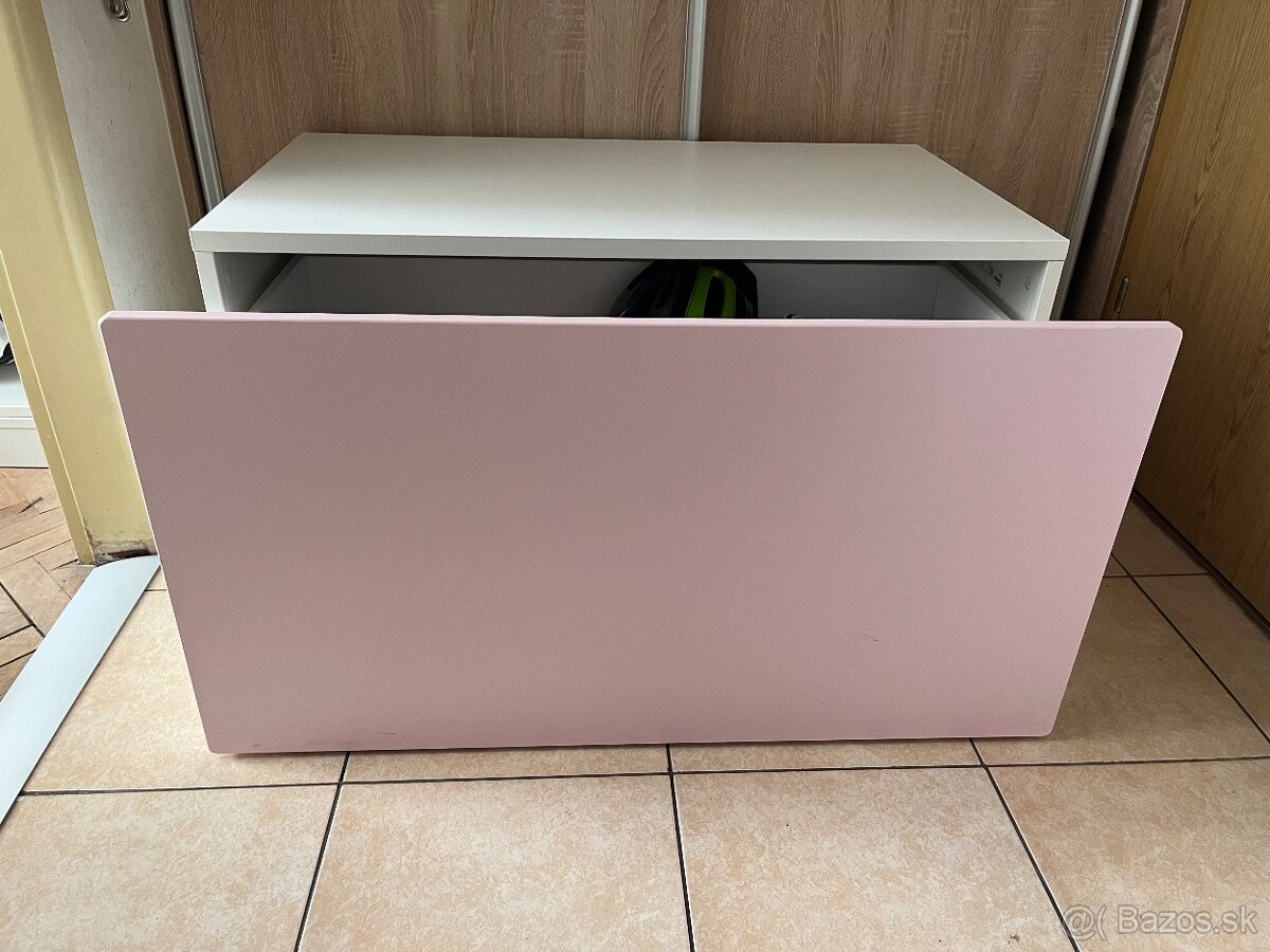 lavica Ikea Smastad