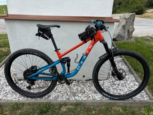 MARIN Rift Zone 1 29 bicykel, oranžová/modrá/strieborná