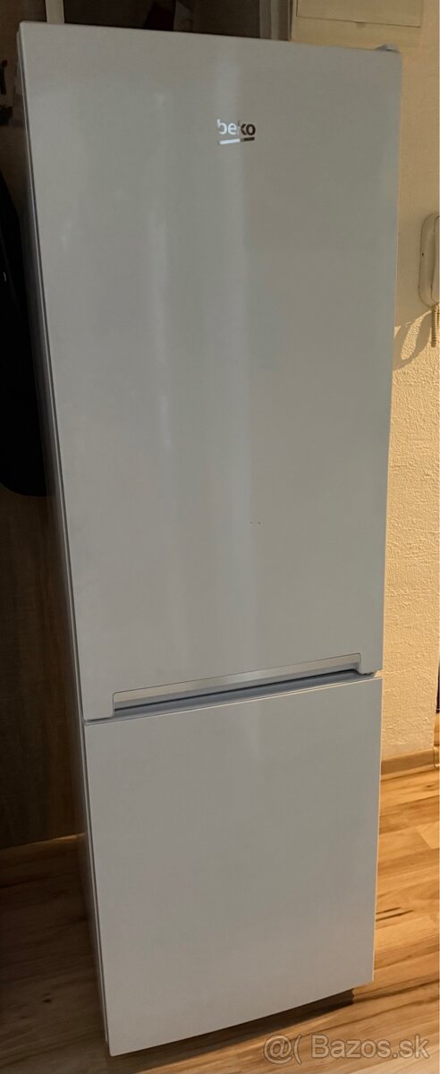 Chladnička Beko csa270m20w