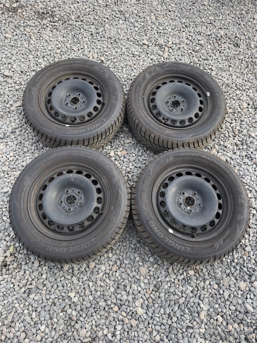 Plecháče a zimné pneumatiky R16 na Superb 3