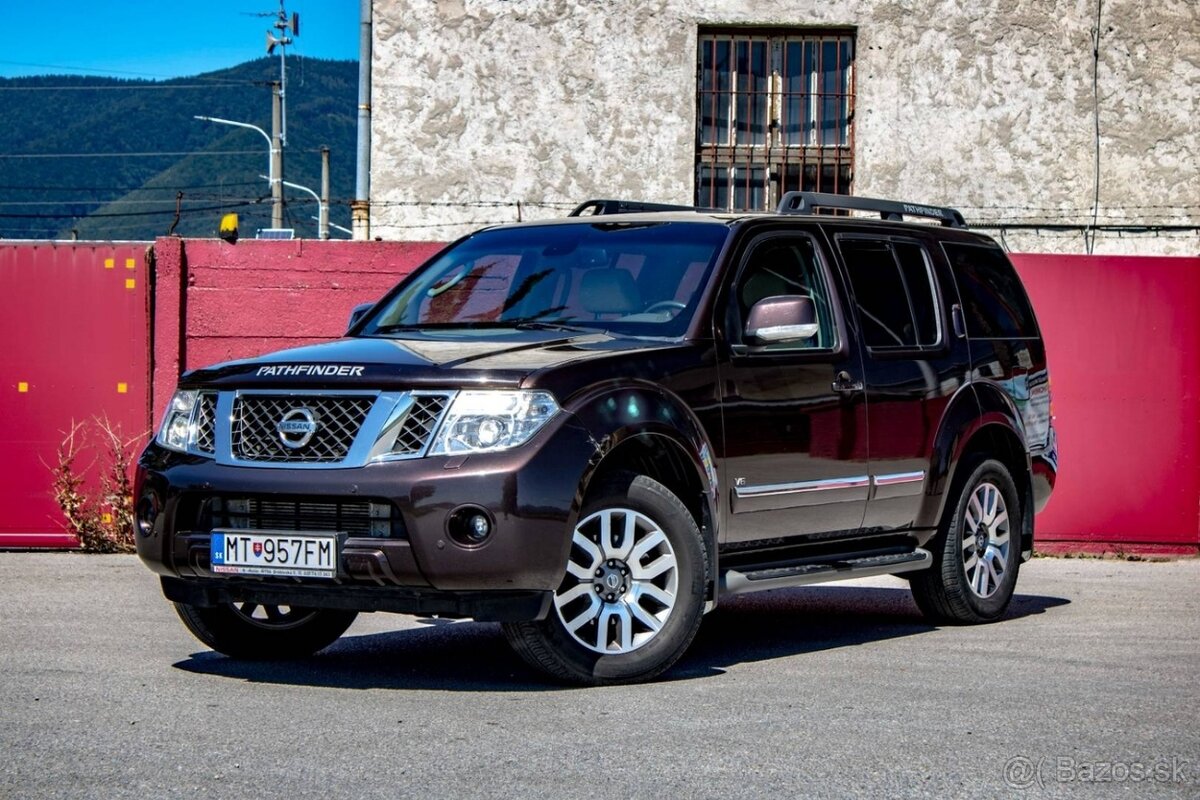 Nissan Pathfinder 3.0 dCi V6 LE