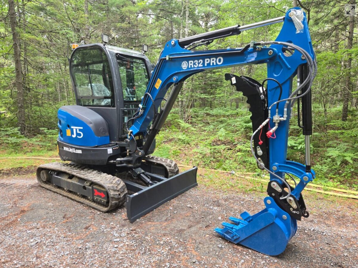 Minibagr RIPPA R32 PRO