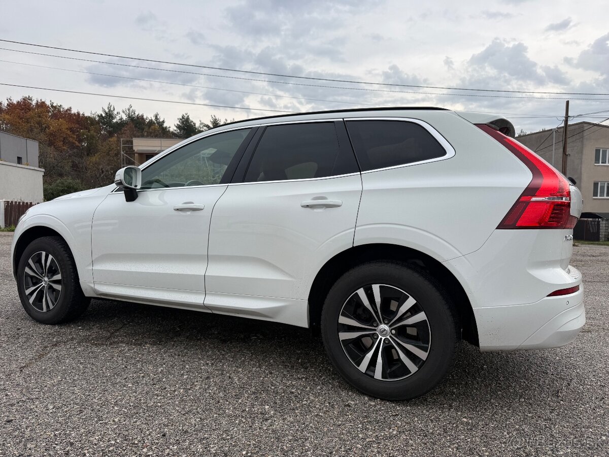 VOLVO XC 60 B4 FWD 2.0D + HEV, 2022, panorama