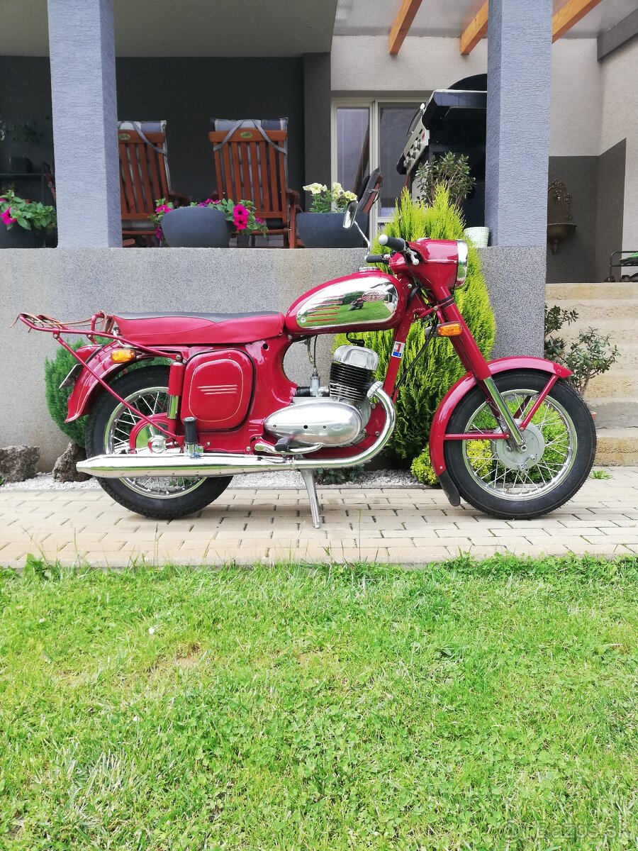 Predám Jawa 350 panelka