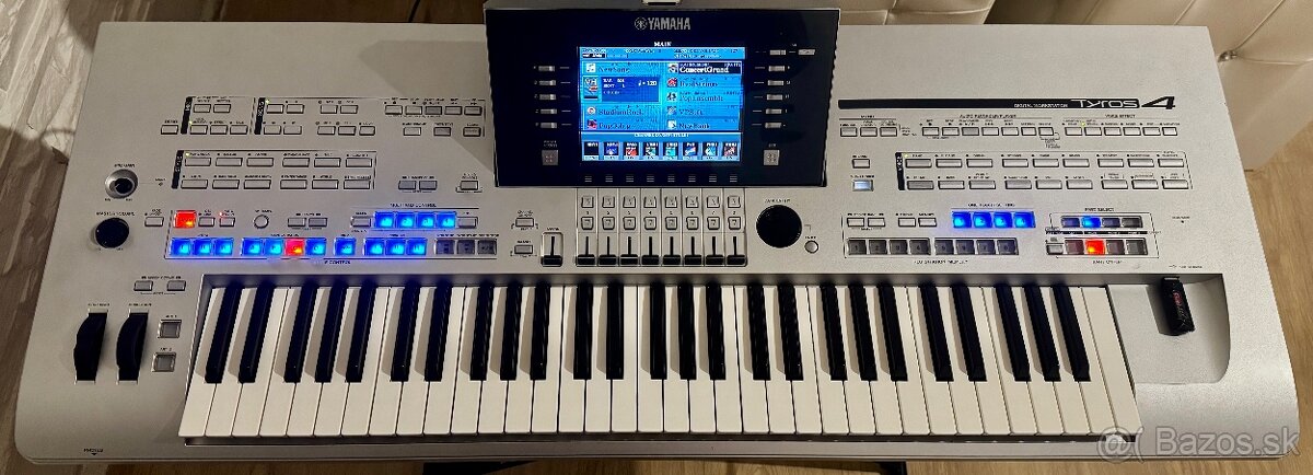 Yamaha Tyros 4