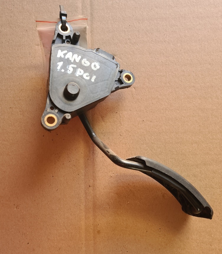 Plynový pedál Renault Kangoo 8200159647