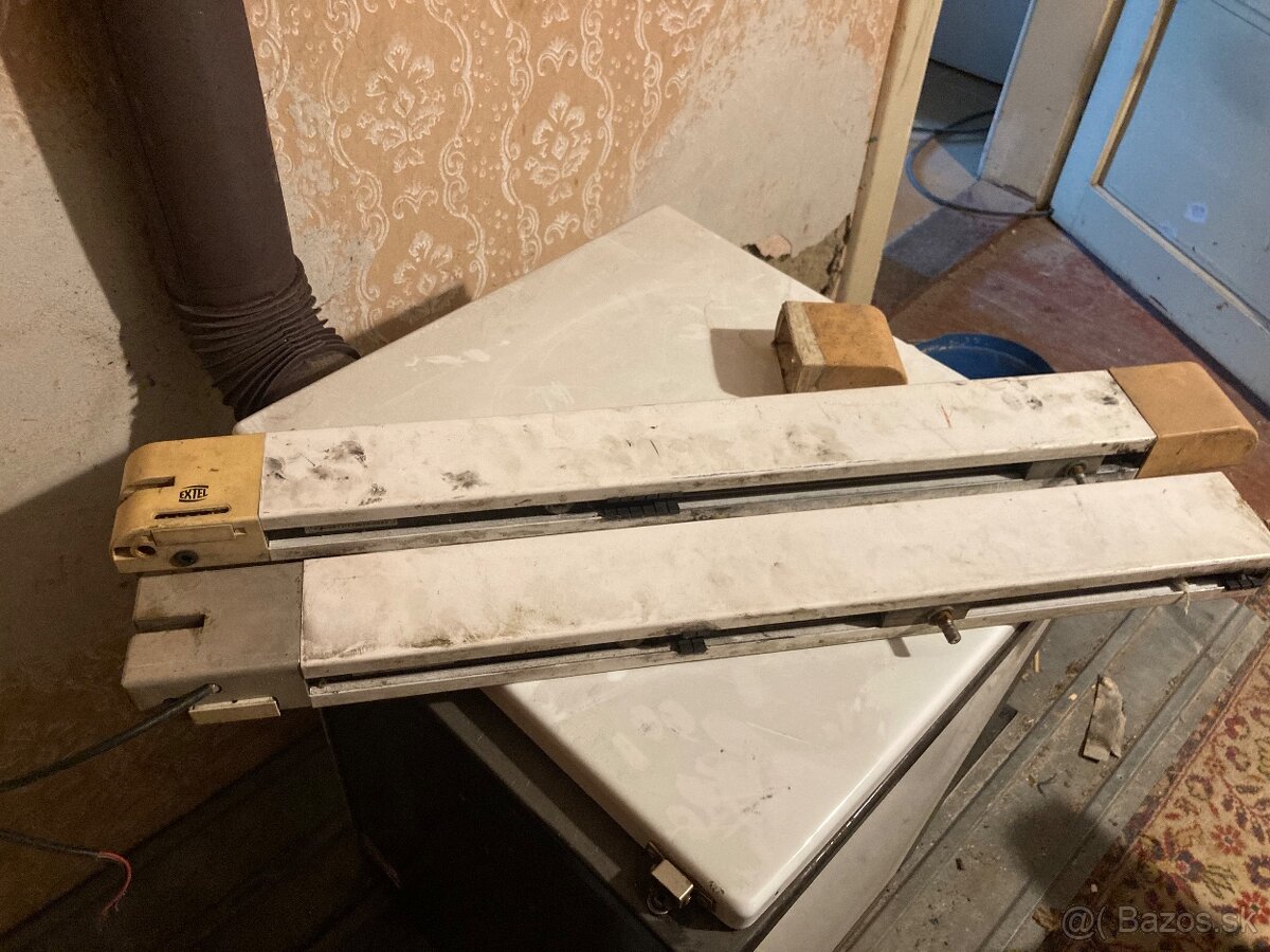 Pohon na dvojkrídlovu bránu