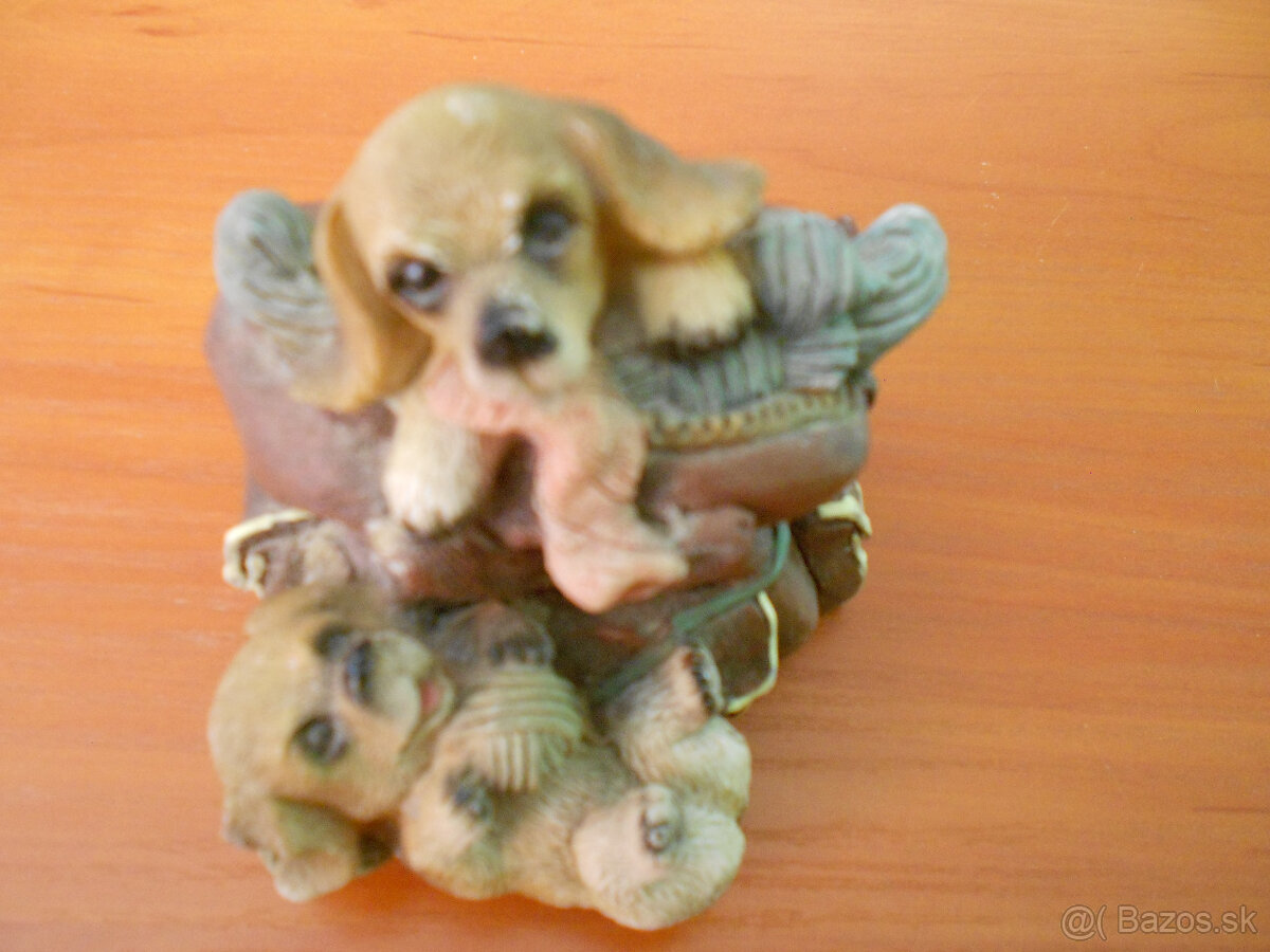 Predám pokladničku ,puzzle,obrázok psík,plyšového medveďa