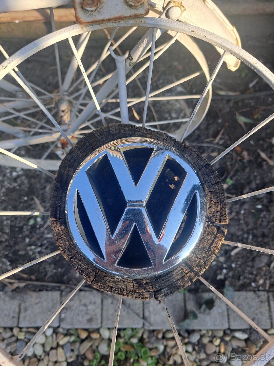 Predný znak VW Golf 4