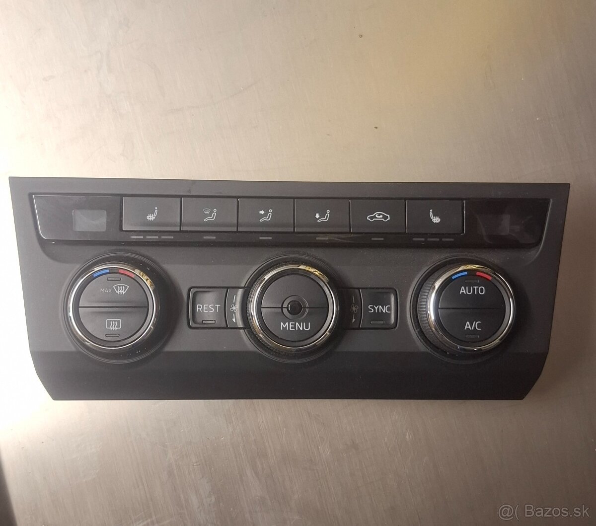 Panel klimatizácie Climatronic Škoda Superb 3