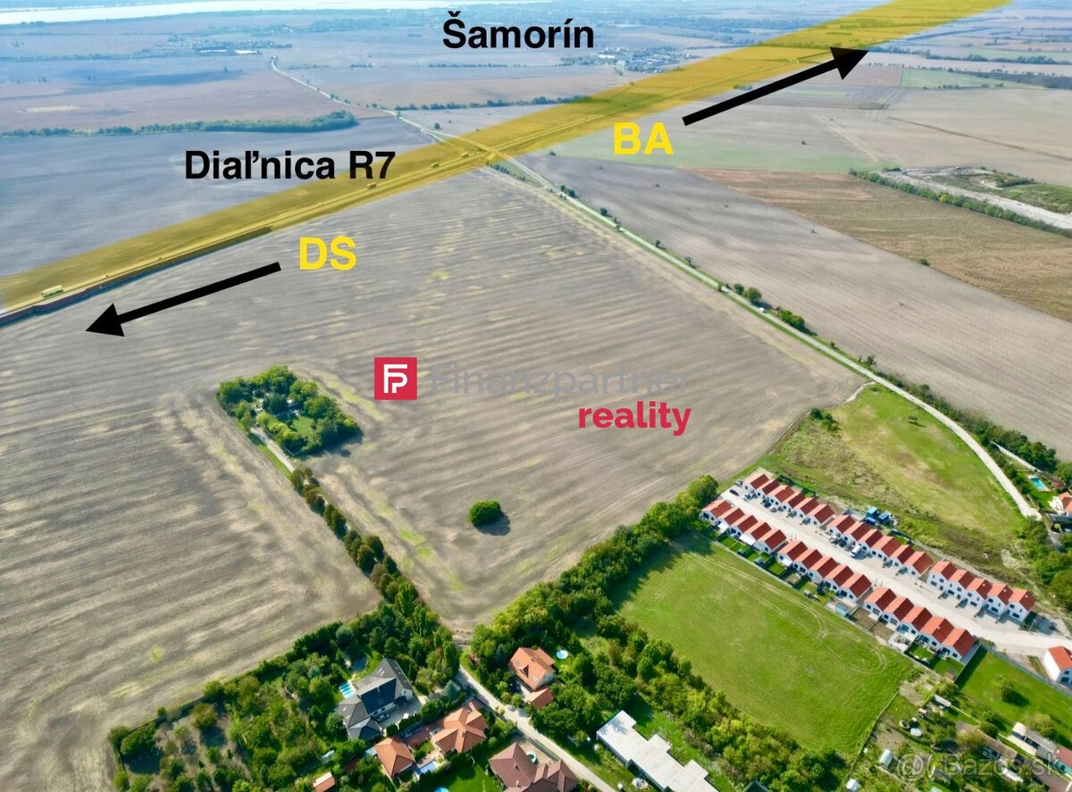 Nehnuteľnosť Čukárska Paka - Na predaj investičný pozemok v