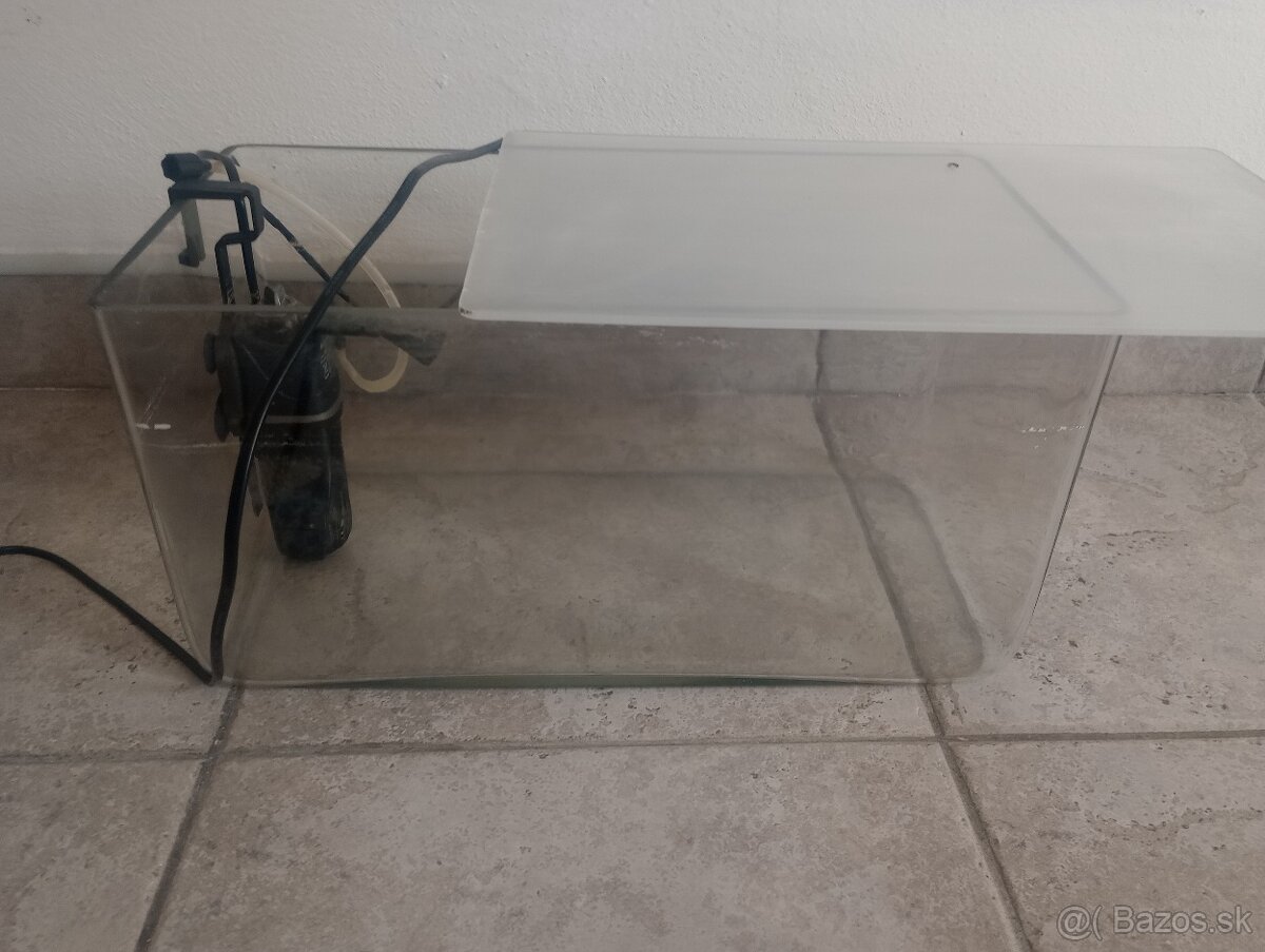 Predám aquarium ( akvárium ) s filtráciou kyslíkom