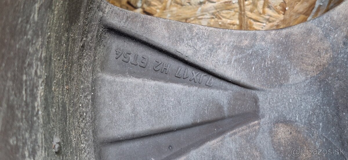220/45 R17 letné