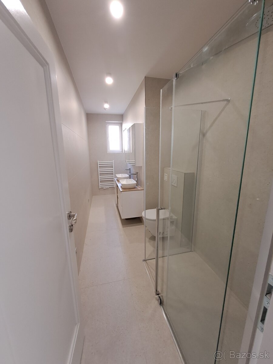 Nadštandartná rekonštrukcia, centrum mesta s garazou, 105m2