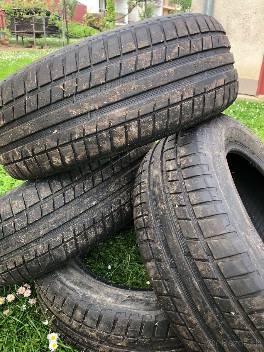 215 60 R16