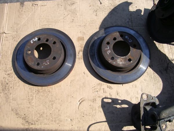 bmw e46 brzdove kotuce predne aj zadne