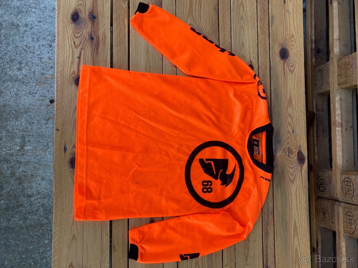 Dres oranžový