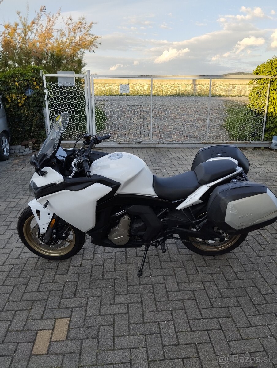 cf moto 650 gt