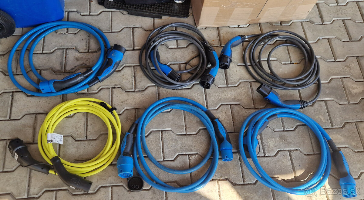 Nabíjací kábel pre elektromobil Mennekes