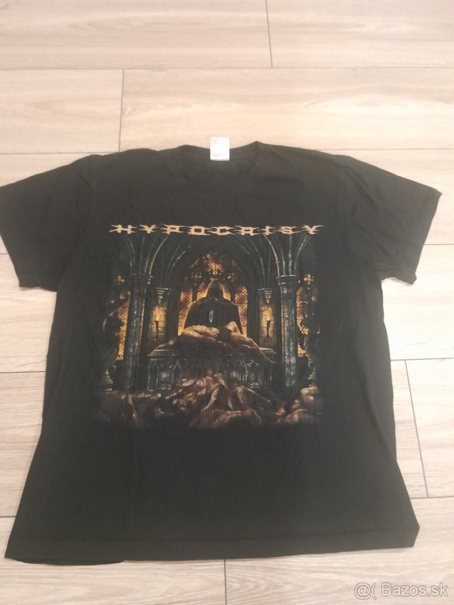 Metalový merch