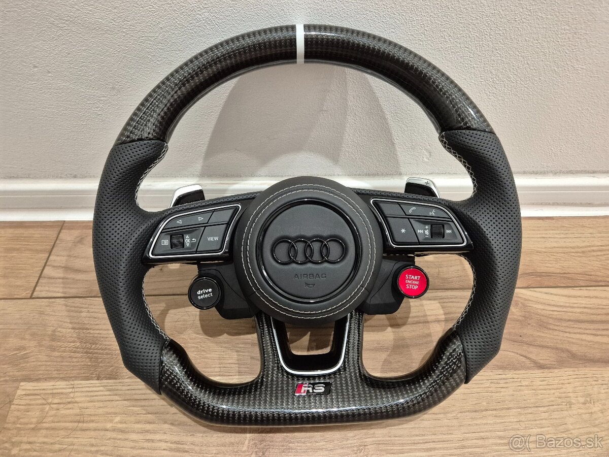 AUDI VOLANT NOVY KARBON
