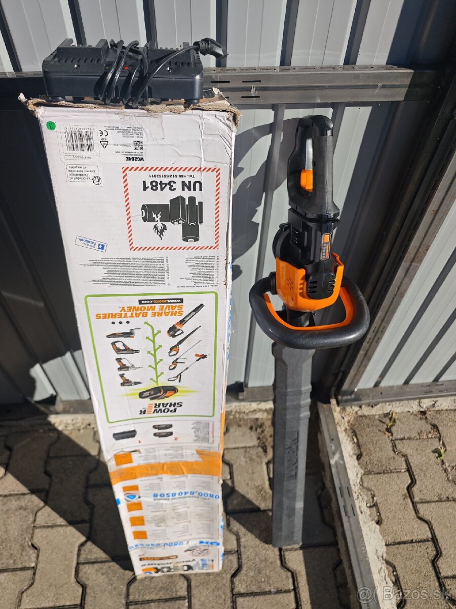 Nový Strihač stromkov worx