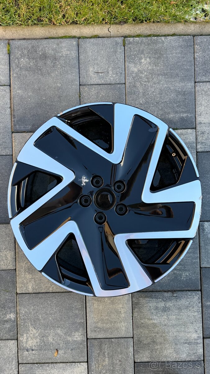 VW Solna 8Jx20 ET45 predny disk 1ks