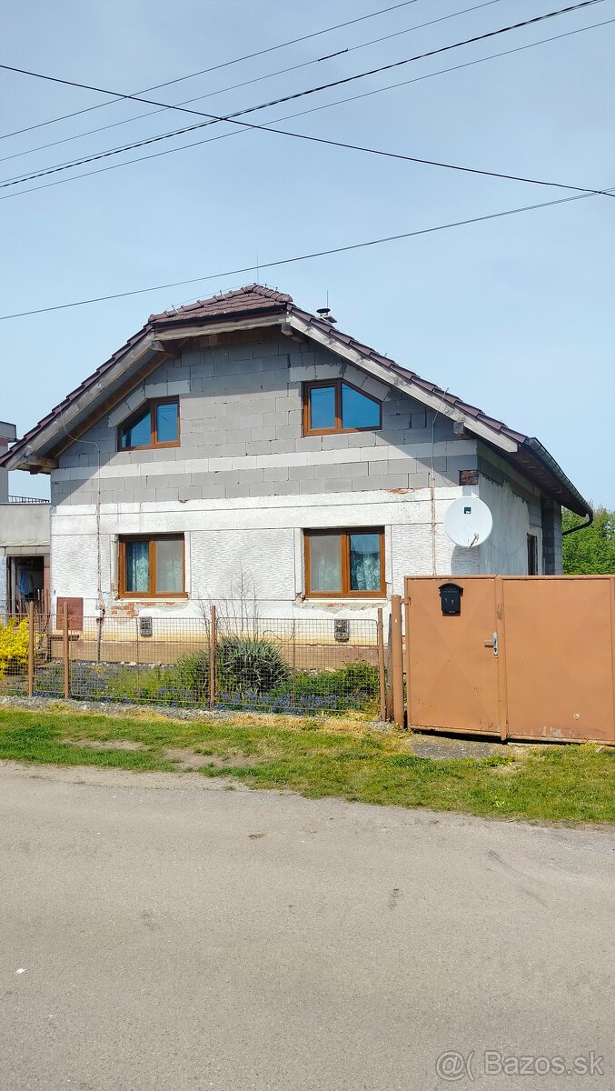 Predám starší rodinný dom s prístavbou – 646 m² pozemok