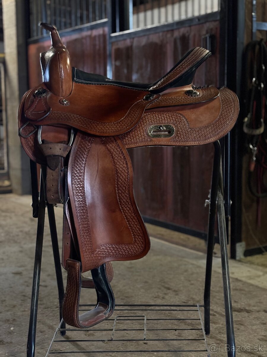 Westernové sedlo.