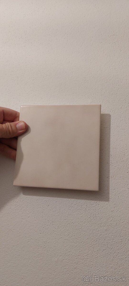 Keramické obkladačky 150 x 150 x 6 mm