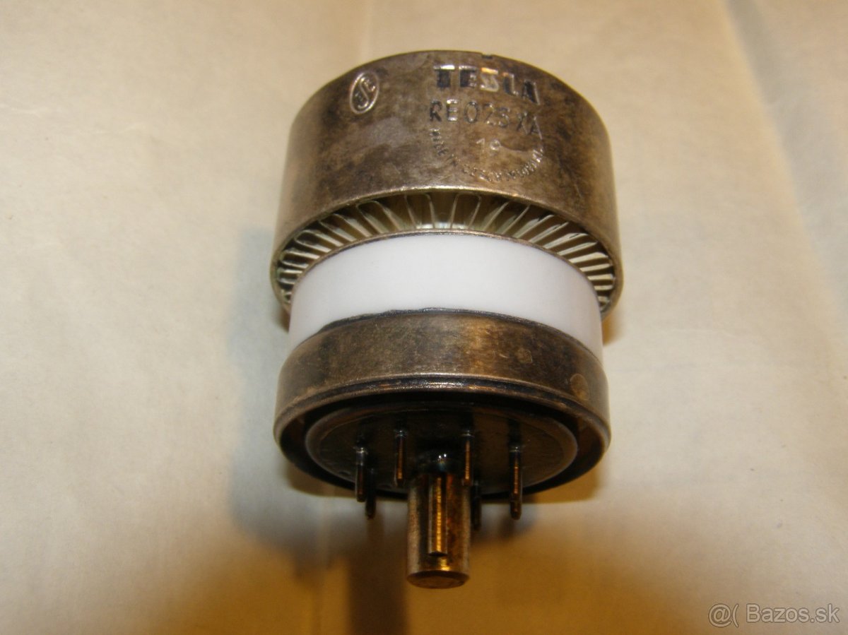 Elektrónky,kryštály TESLA,mikrofóny GAS,Audio-technica,Shure