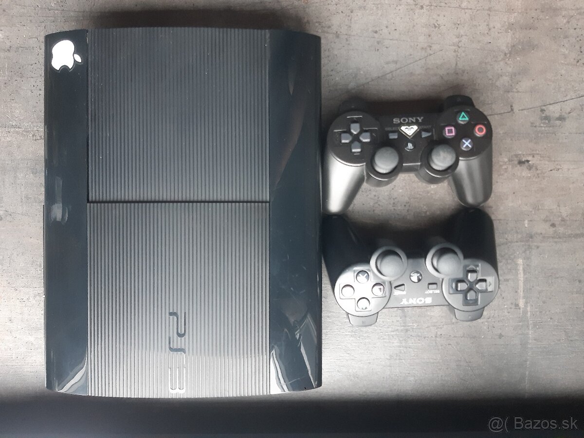 Predam ps3 super slim +2x joystick, krabica, hry, TOP stav