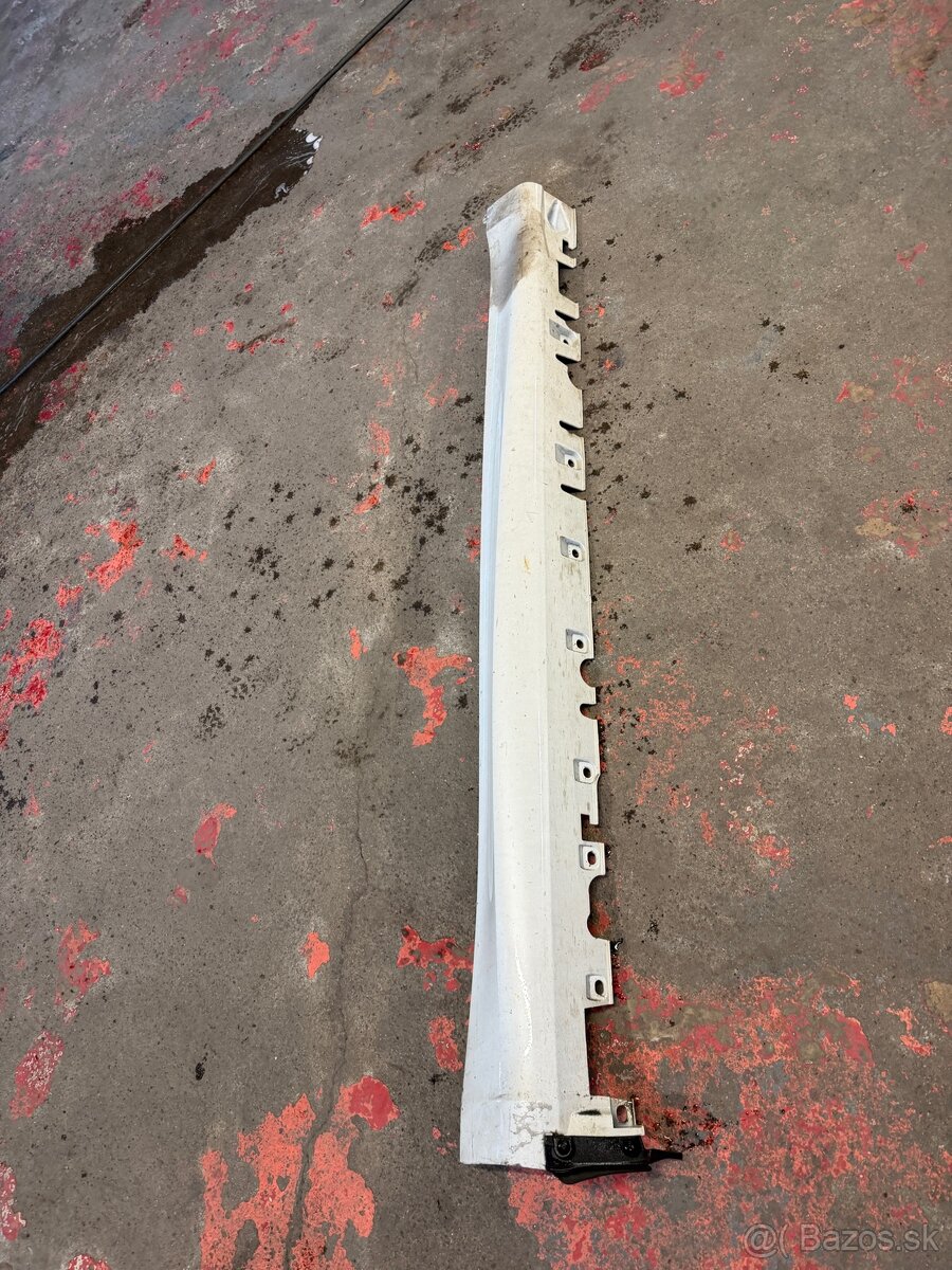 BMW X5 F15 pravybocny prah