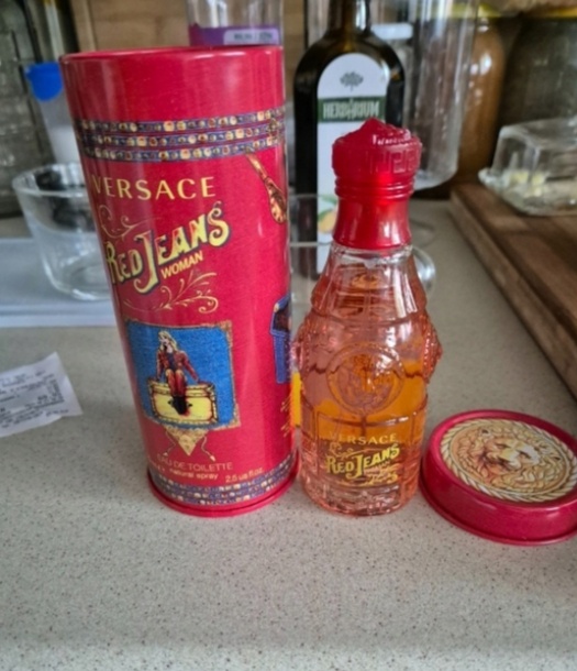 VERSACE.. Krásna dámska voňavka