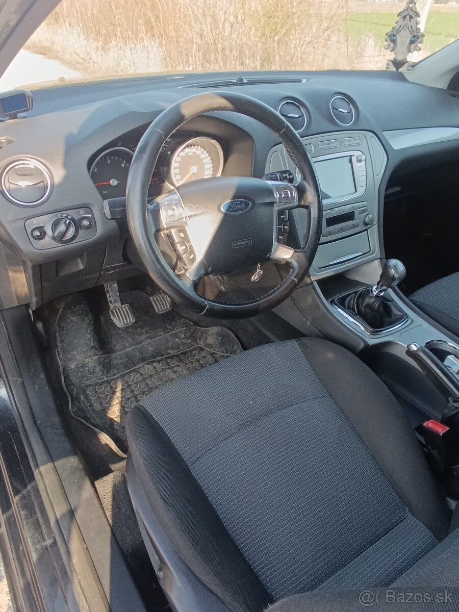 Ford Mondeo 1.8 TDI sedan