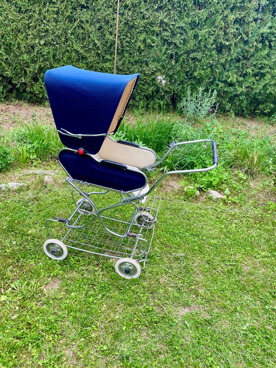 Zekiwa športový retro kočík