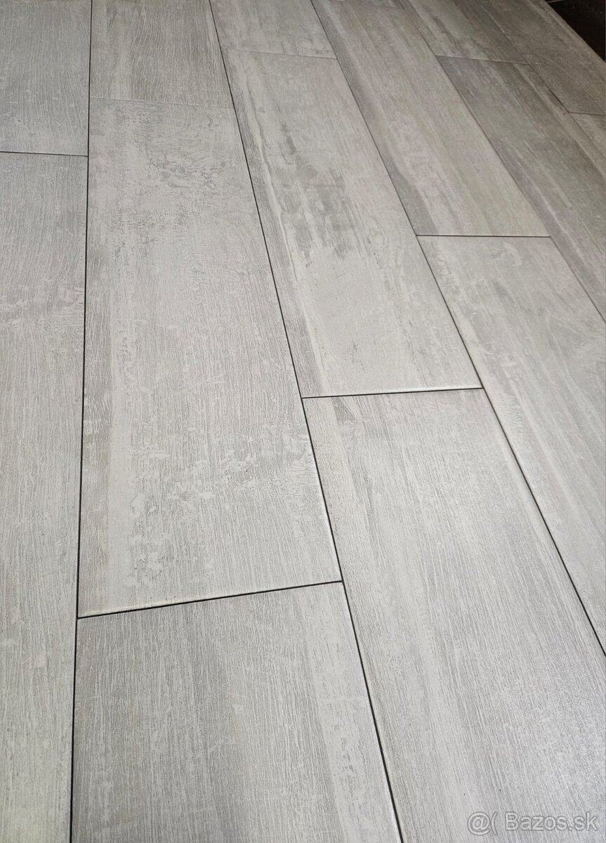 Štýlová krásna keramická dlažba/obklad- vzor drevo 60x15