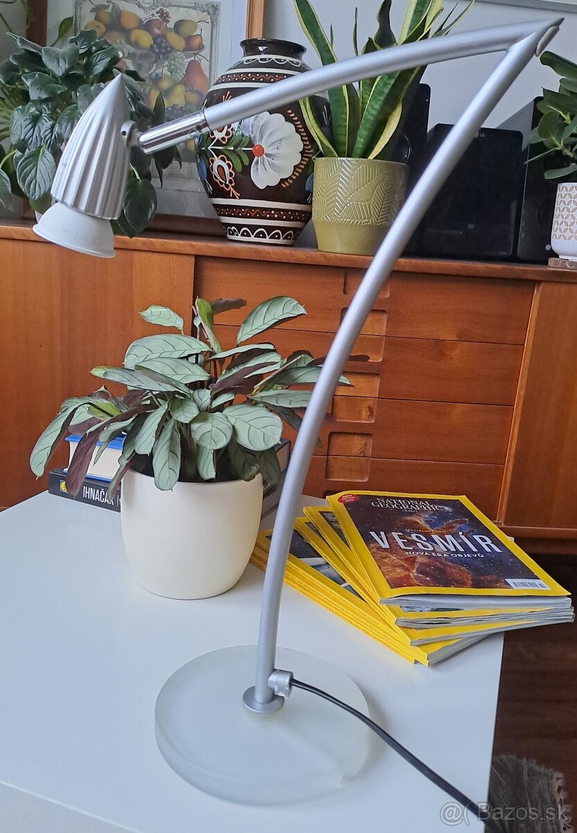 Lampa na stôl