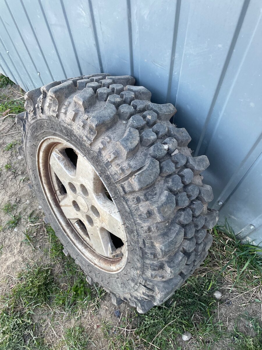 Offroad t3 koleso r16
