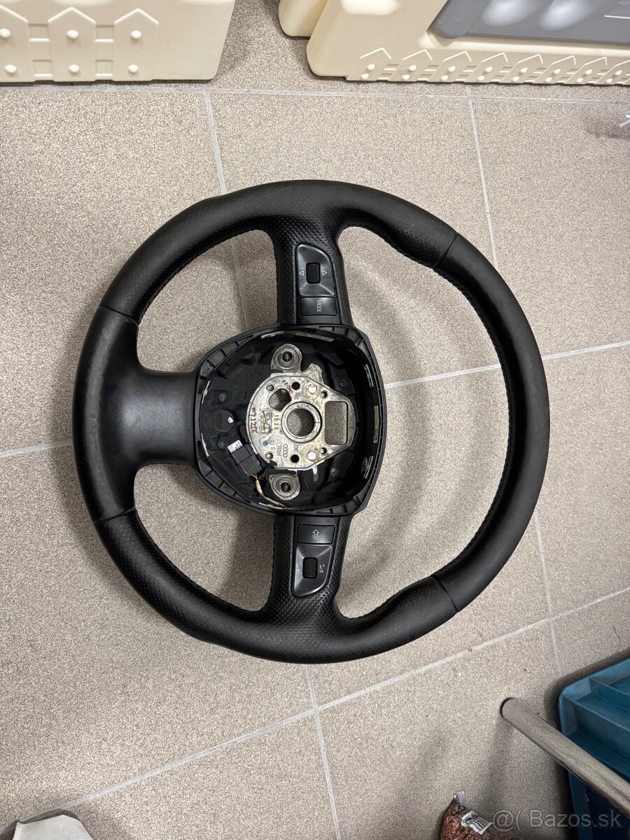 Audi A6 C6 4F volant