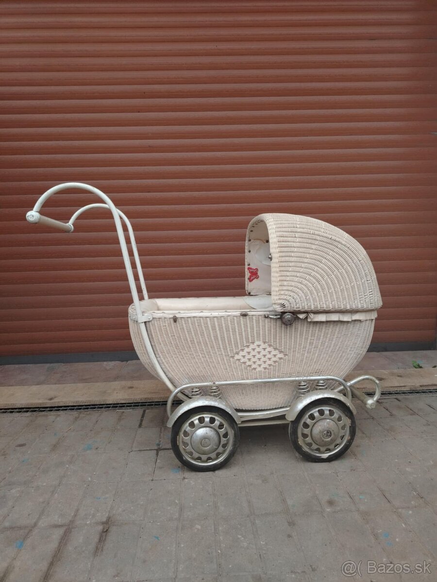 Starožitný kočik pre dieta osmiperák