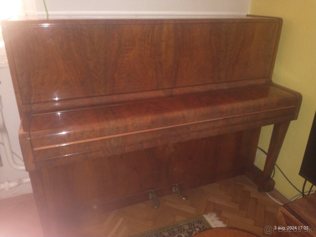 Piano / klavir zn. Scholze 110