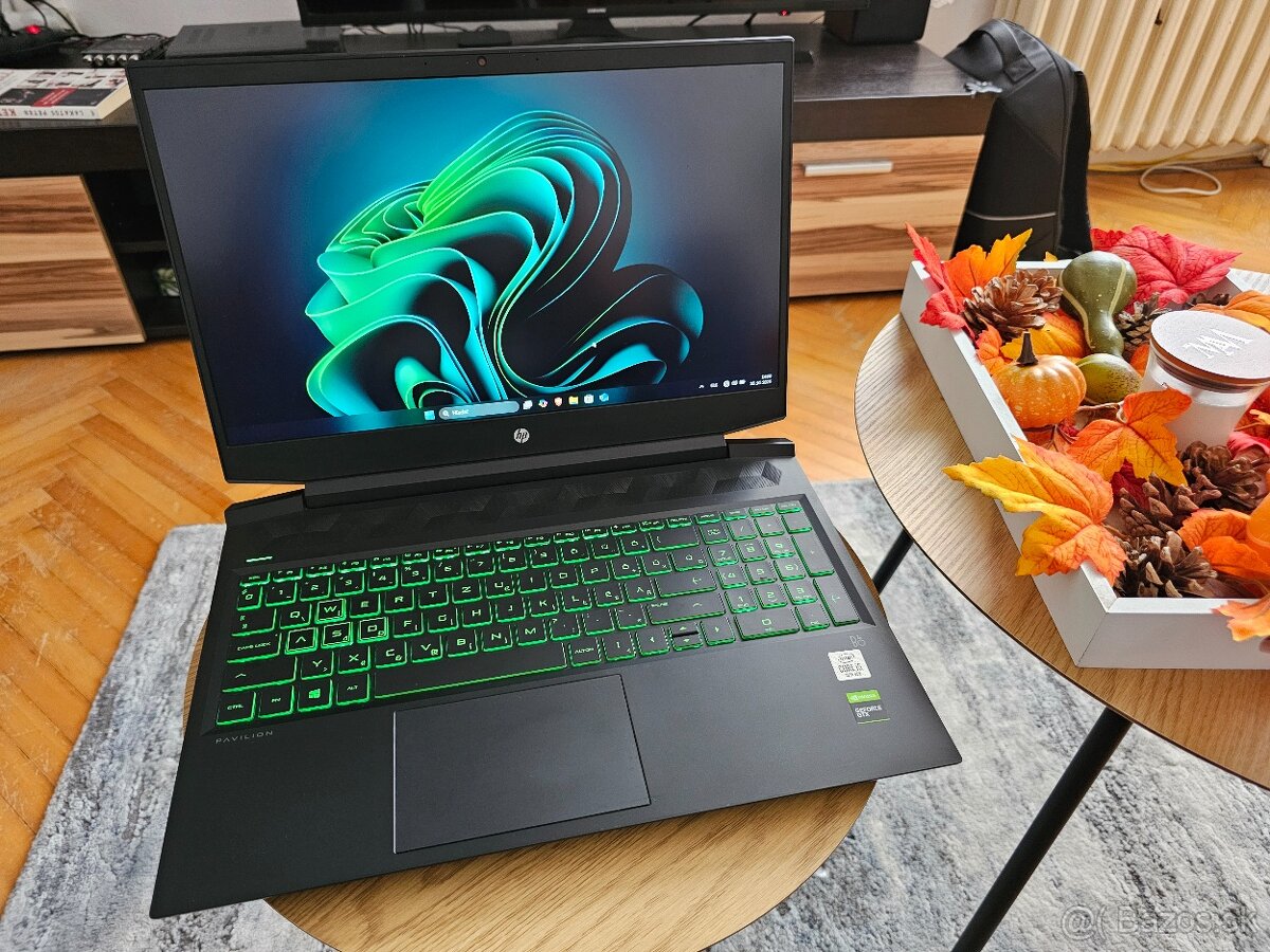 HP Pavilion Gaming 16 palcový GTX1650 Ti