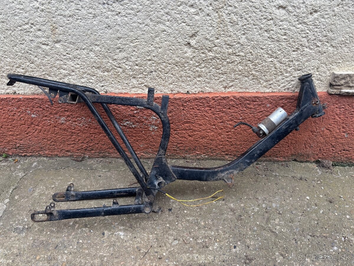 Kostra jawa pionier Mustang