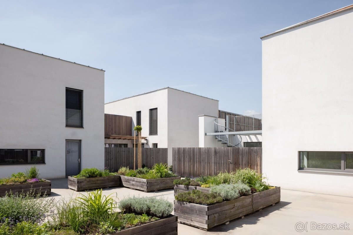 Dom - 5 izbový byt v Stropkove – Centrum