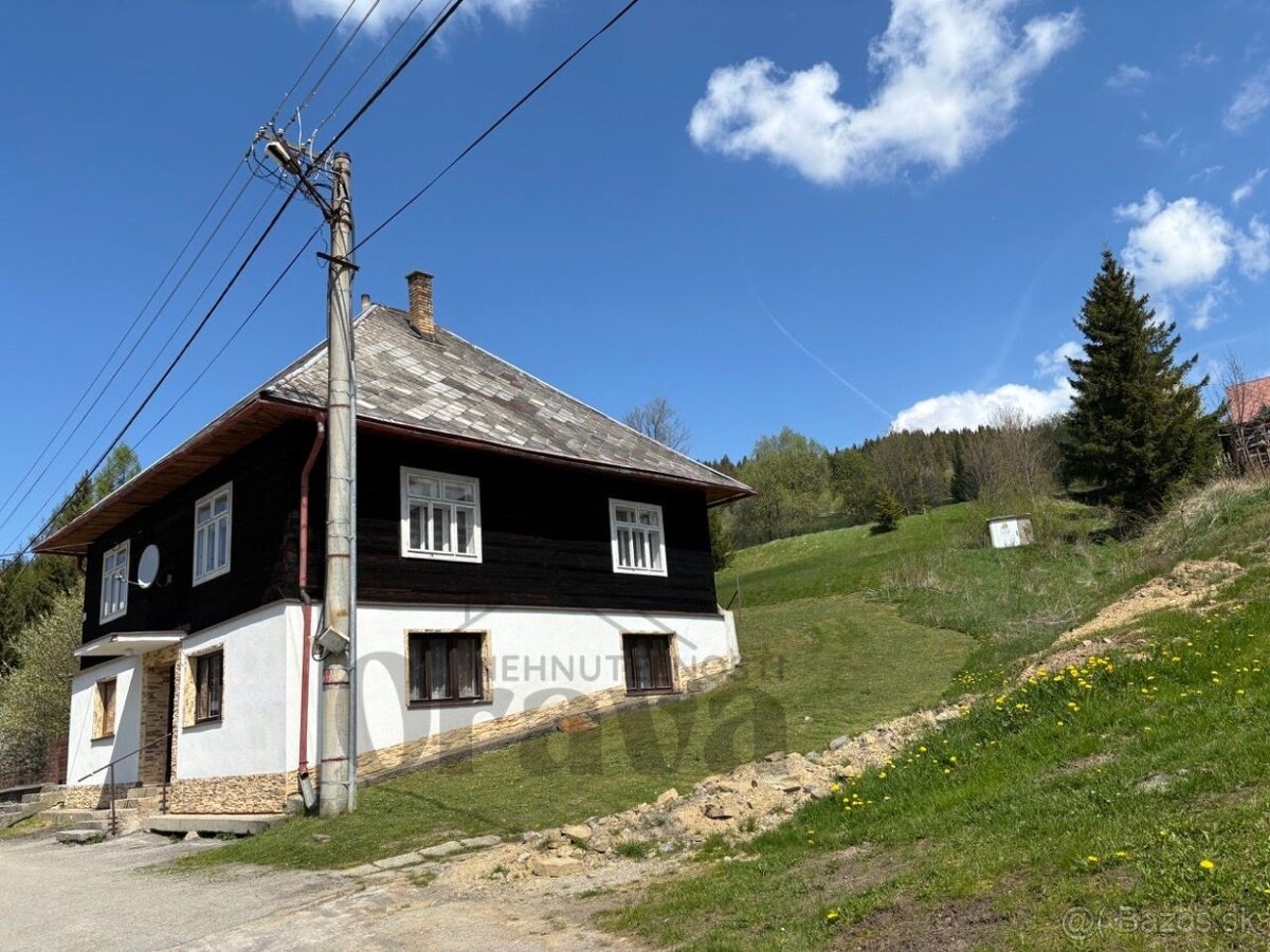 Rodinný dom v obci Male Borové blízkosti Zuberca a Bešeňovej