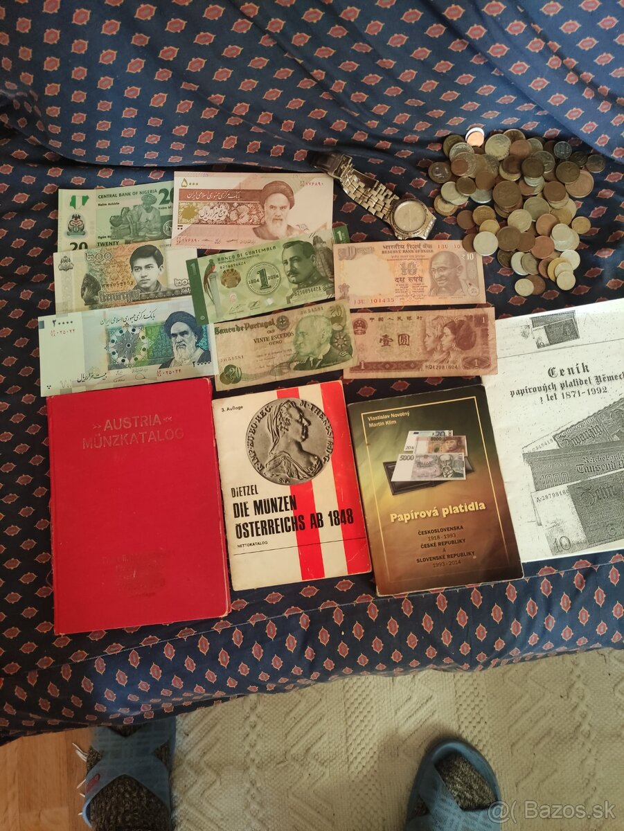 Bankovky,mince,